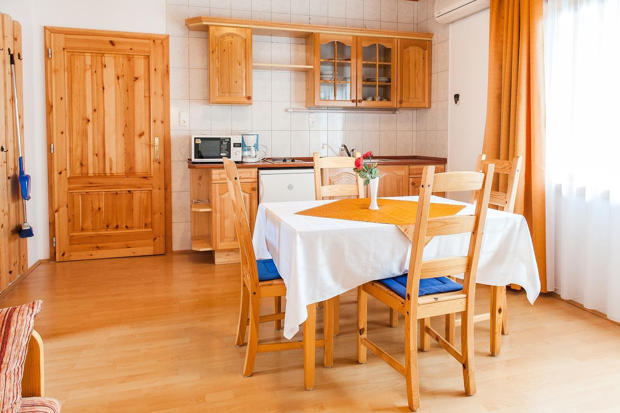Alina Apartmanhaz Hévíz Екстериор снимка